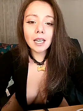 Kimiechanuwu online show from 14, 11, 2025