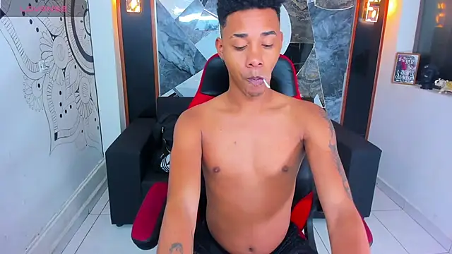 Hottwinkguys online show from 5, 3, 2025