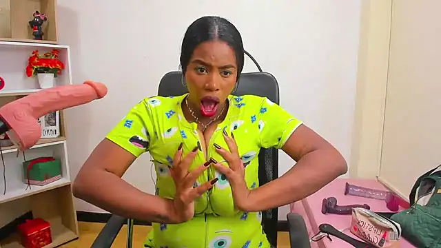 sammanta boobs online show from 22, 1, 2025