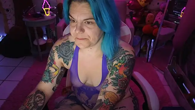 CherryBombBomb online show from 20, 9, 2025