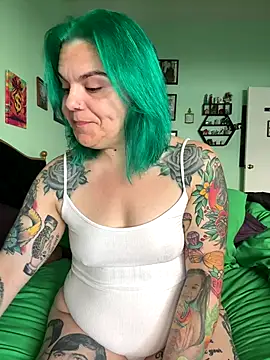 CherryBombBomb online show from 9, 10, 2025