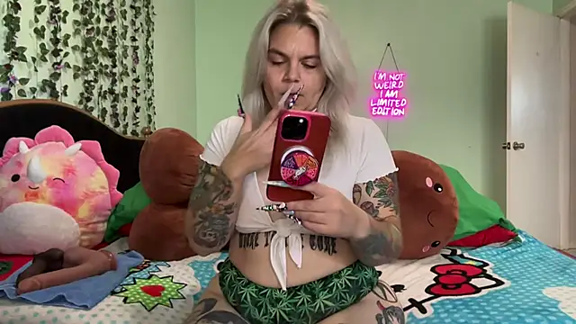 CherryBombBomb online show from 26, 7, 2026