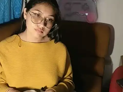 Snapshot of Caroll_Luna chatting on 14, 12, 2024 Caroll Luna online show from 14, 12, 2024