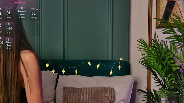 LunaWills  online show from 25, 10, 2025