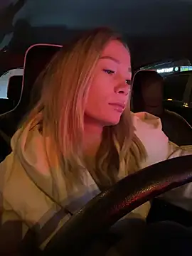 LavenderHot online show from 1, 2, 2025