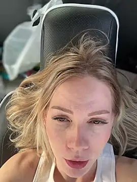 LavenderHot online show from 2, 3, 2025