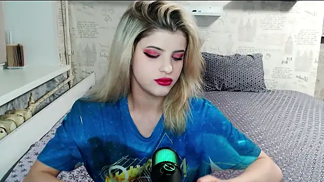 AleksandraFlores online show from 11, 4, 2026