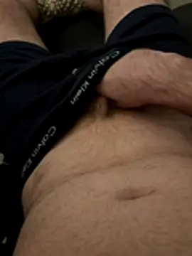 Snapshot of Straightlad95 chatting on 25, 11, 2025 Straightlad95 online show from 25, 11, 2025