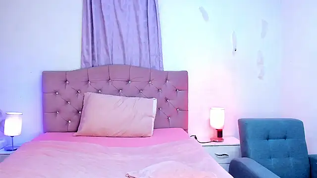 Latinabombsheell online show from 22, 12, 2025