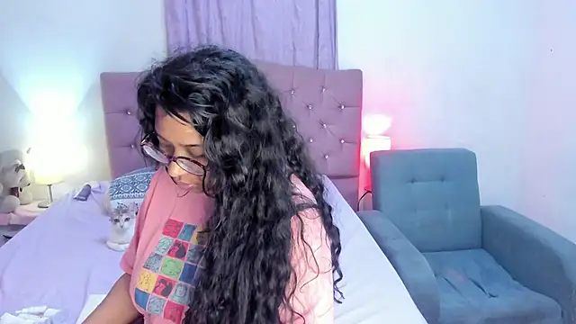 Latinabombsheell online show from 2, 7, 2026