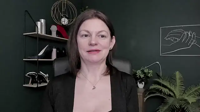 VivianWILD online show from 12, 2, 2026