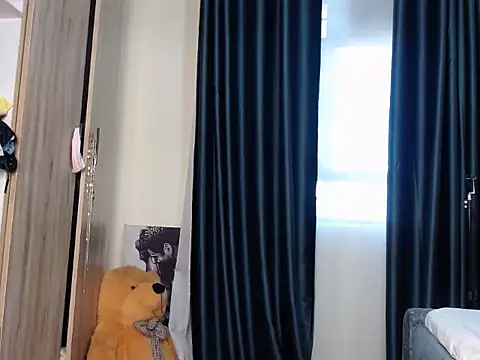 Snapshot of TeenieReeny chatting on 10, 3, 2026 TeenieReeny online show from 10, 3, 2026