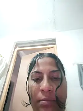 Giselabrunette25 online show from 18, 1, 2026