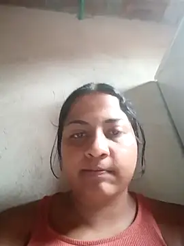 Giselabrunette25 online show from 1, 2, 2026