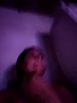 Giselabrunette25 online show from 10, 2, 2026