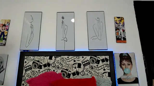 Rihana14 online show from 10, 4, 2026