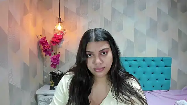 Snapshot of LindaBreeS chatting on 26, 6, 2026 LindaBreeS online show from 26, 6, 2026