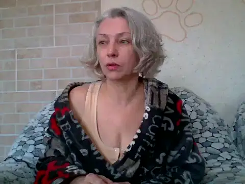 Snapshot of Lorie_Carrie chatting on 23, 4, 2026 Lorie Carrie online show from 23, 4, 2026