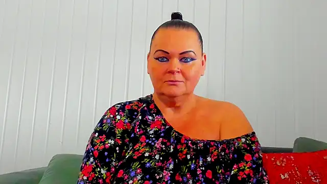 Snapshot of MilanaBiegert chatting on 6, 2, 2026 MilanaBiegert online show from 6, 2, 2026