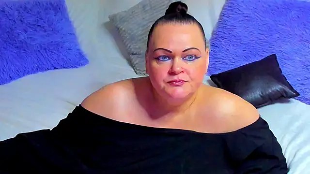 Snapshot of MilanaBiegert chatting on 13, 5, 2026 MilanaBiegert online show from 13, 5, 2026