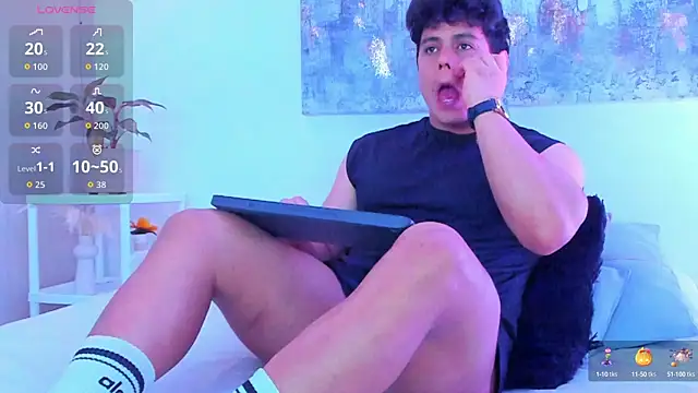 Snapshot of arminjones1 chatting on 5, 10, 2025 arminjones1 online show from 5, 10, 2025