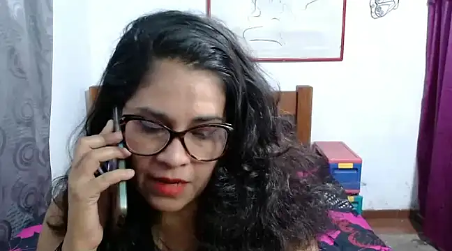Snapshot of Mistresskloe01 chatting on 5, 12, 2024 Mistresskloe01 online show from 5, 12, 2024