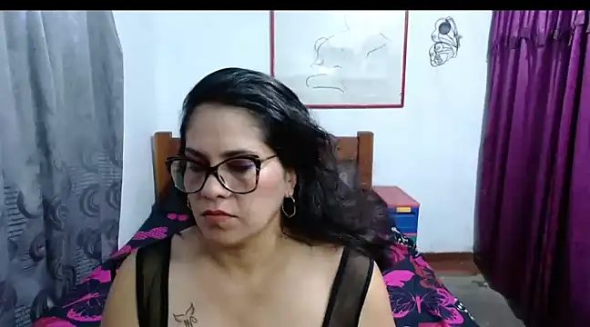 Snapshot of Mistresskloe01 chatting on 9, 12, 2024 Mistresskloe01 online show from 9, 12, 2024