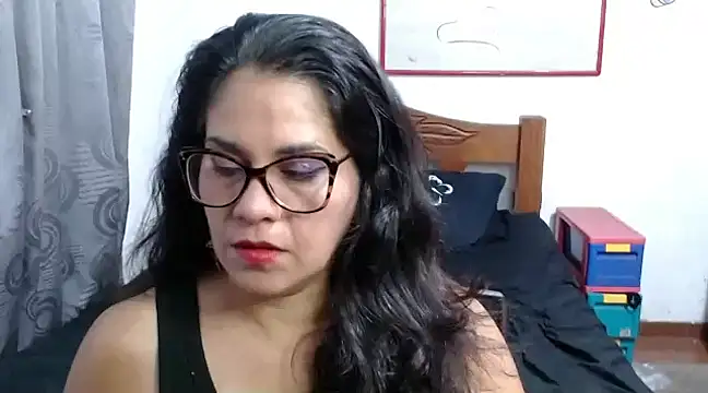 Snapshot of Mistresskloe01 chatting on 10, 2, 2025 Mistresskloe01 online show from 10, 2, 2025