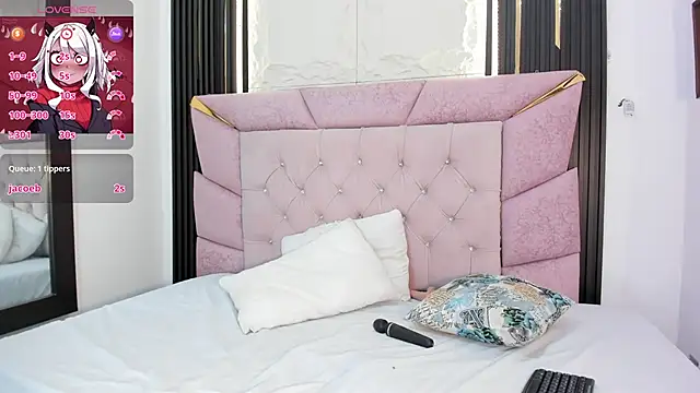 Snapshot of laurem-paulette chatting on 23, 1, 2025 laurem-paulette online show from 23, 1, 2025