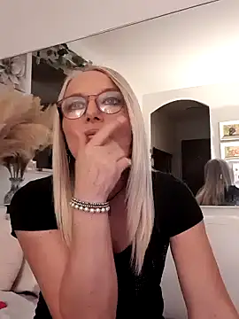 kikkastar online show from 5, 12, 2024