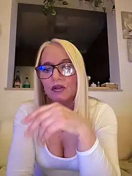 kikkastar online show from 14, 2, 2025