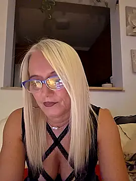 kikkastar online show from 9, 10, 2025