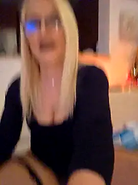 kikkastar online show from 3, 12, 2025