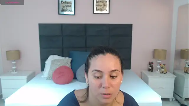 MadisonJenner online show from 20, 11, 2025