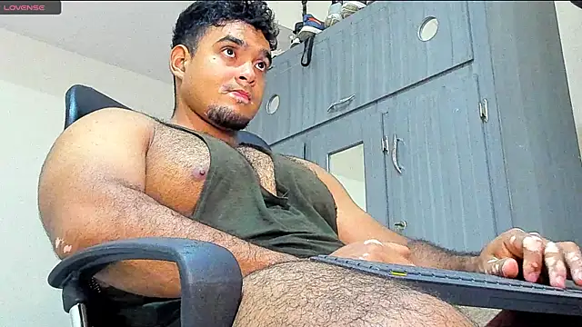 Big furry bear13 online show from 9, 1, 2025