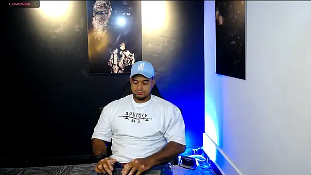 Big furry bear13 online show from 8, 1, 2026