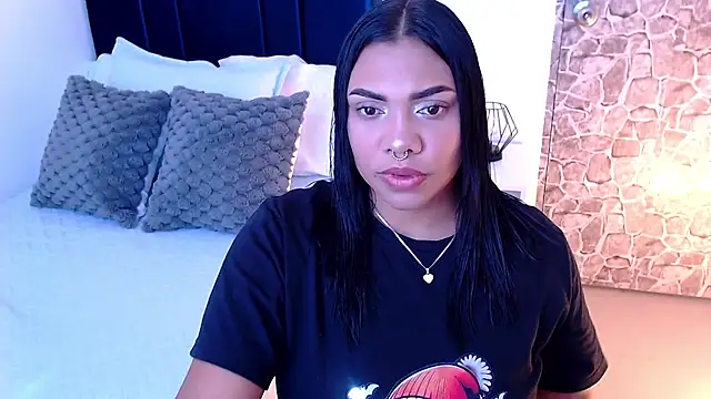 angela santana  online show from 7, 10, 2025