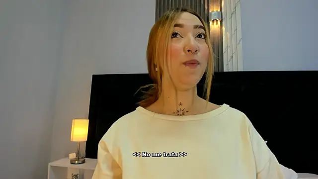 Snapshot of MollyCruz chatting on 12, 1, 2025 MollyCruz online show from 12, 1, 2025