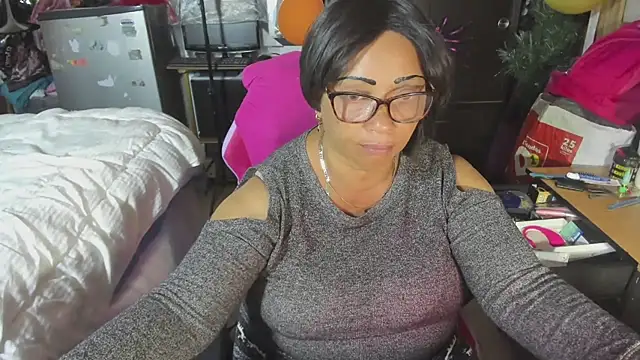 Mrs mommy  online show from 11, 11, 2025