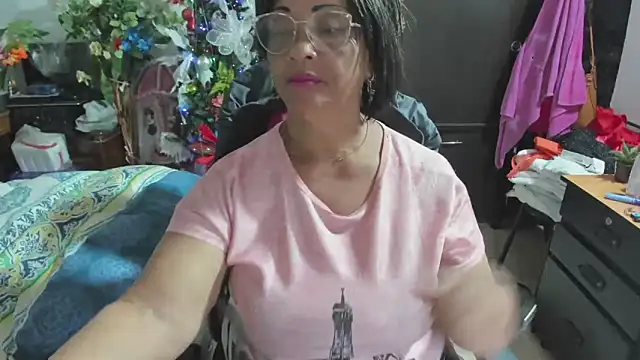 Mrs mommy  online show from 19, 12, 2025