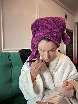 HotXMom online show from 12, 2, 2026