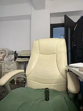 Snapshot of HotXMom chatting on 17, 7, 2026 HotXMom online show from 17, 7, 2026