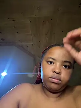 Snapshot of Linahlove chatting on 2, 1, 2025 Linahlove online show from 2, 1, 2025