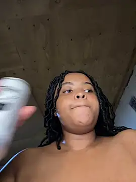 Snapshot of Linahlove chatting on 28, 2, 2025 Linahlove online show from 28, 2, 2025