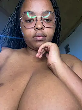 Snapshot of Linahlove chatting on 16, 3, 2025 Linahlove online show from 16, 3, 2025