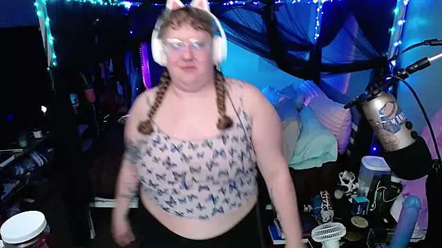 FatVeronica online show from 6, 2, 2025