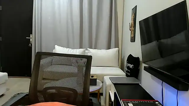 Horny princes online show from 26, 3, 2026