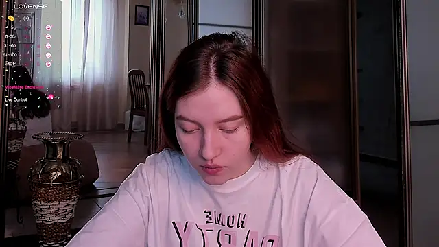 Ksuhesa online show from 7, 3, 2025