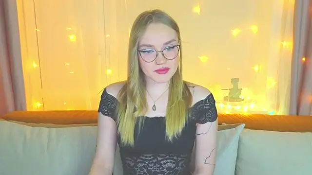 Snapshot of Aurora_Golden1 chatting on 31, 1, 2025 Aurora Golden1 online show from 31, 1, 2025