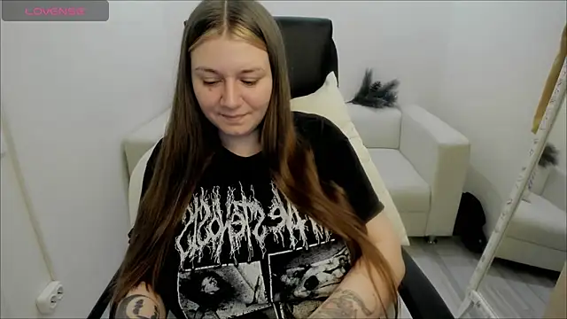 AlisaBacker online show from 2, 1, 2025